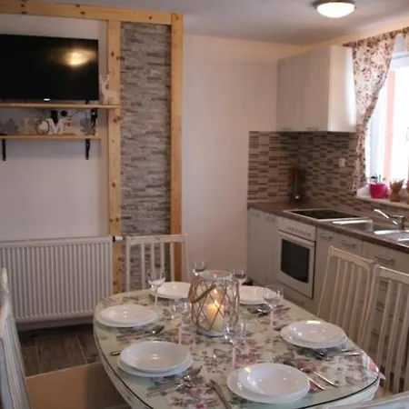 Apartament Ciro *