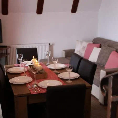 Ciro Apartament Kupres (Canton 10)
